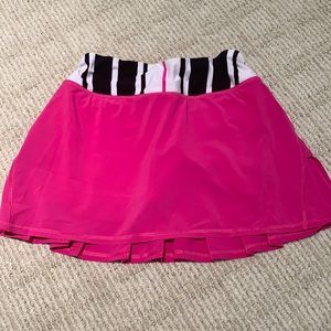SIZE 2 pace rival LULULEMON skirt- pink